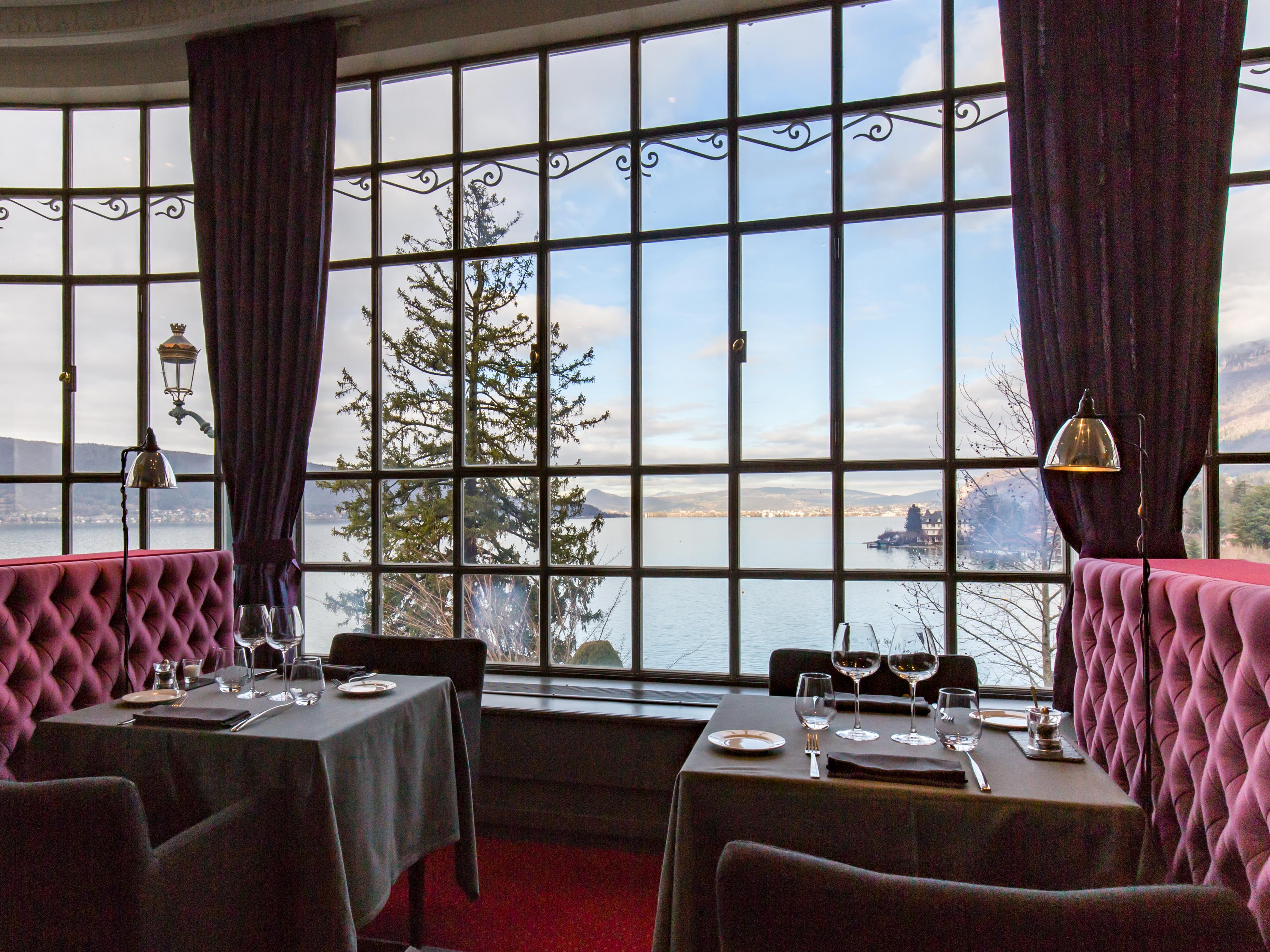 Le Palace De Menthon ภายนอก รูปภาพ Restaurant