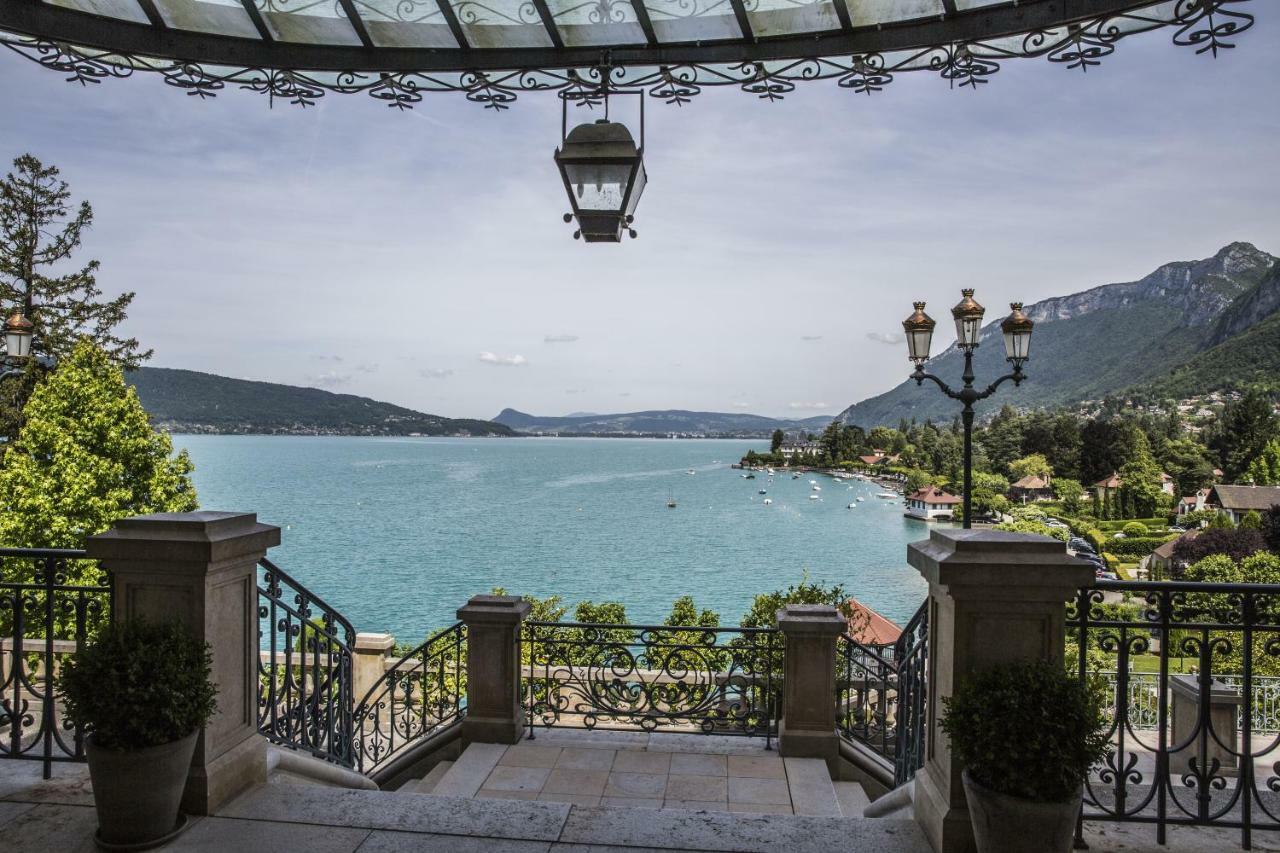 Le Palace De Menthon ภายนอก รูปภาพ View of Lake Annecy from the hotel